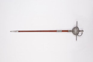 Knotted Spanish deep-cup...