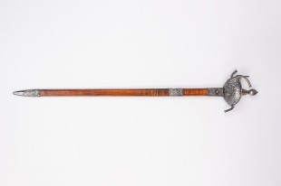 ES719 Espada de Carlos III grabada y cincelada