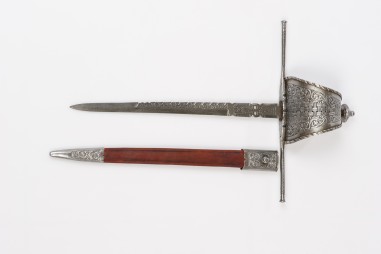 Left-hand dagger with chiselled...