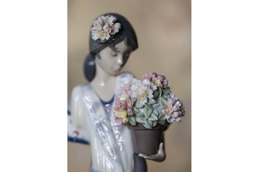 Figura Gitanilla de Triana. Escultura de porcelana Lladró 1005490